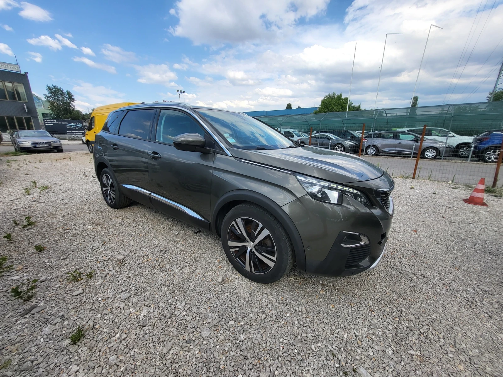 Peugeot 5008 ALLURE/ 7 местен 