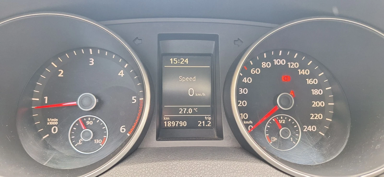 VW Golf 2.0 tdi 110кс evro 5, снимка 8 - Автомобили и джипове - 55038605