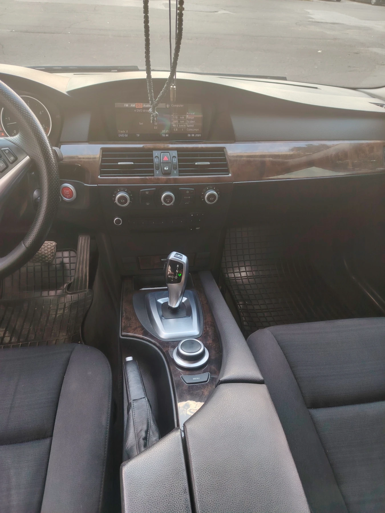 BMW 525 Facelift, снимка 8 - Автомобили и джипове - 55606470