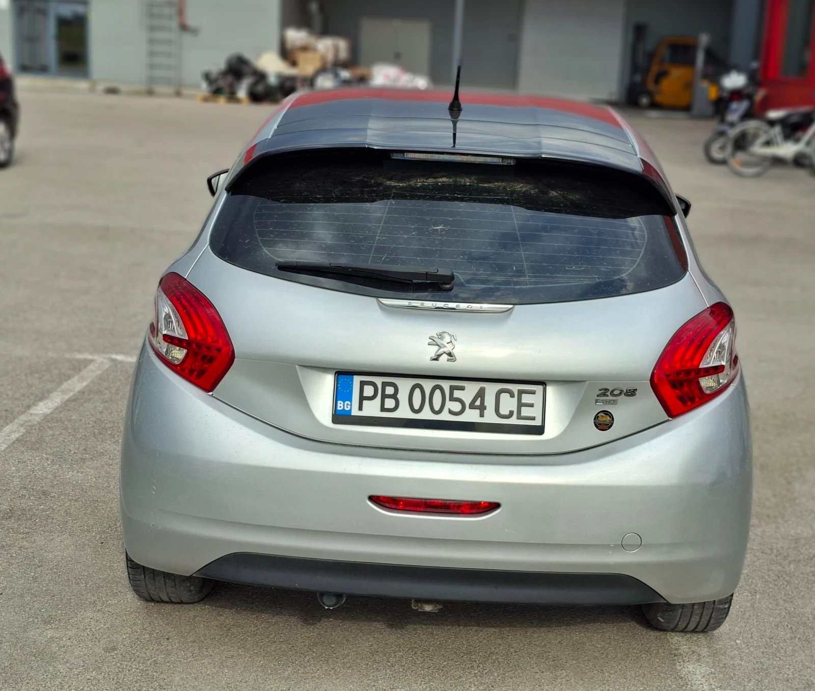 Peugeot 208, снимка 7 - Автомобили и джипове - 55875809