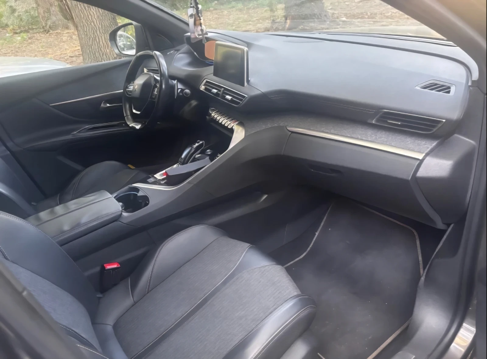 Peugeot 5008 Бензин Евро 6 165hp, снимка 7 - Автомобили и джипове - 56648404