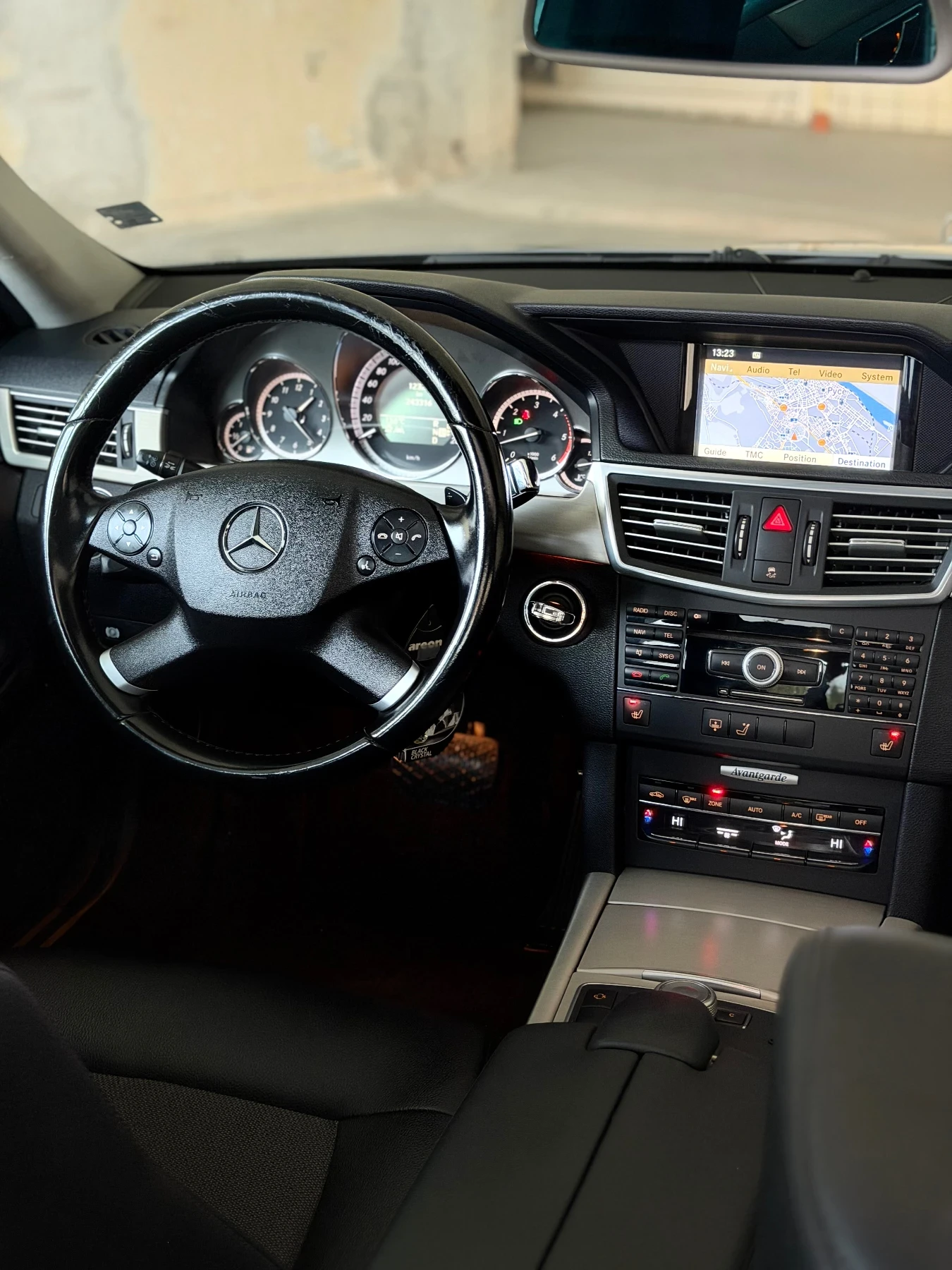 Mercedes-Benz E 350 CDI * AVANTGARDE* DISTRONIC* 7G-TRONIC | Mobile.bg � ����������� 16