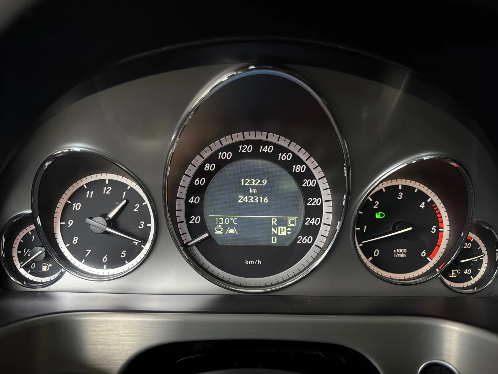 Mercedes-Benz E 350 CDI * AVANTGARDE* DISTRONIC* 7G-TRONIC | Mobile.bg � ����������� 17