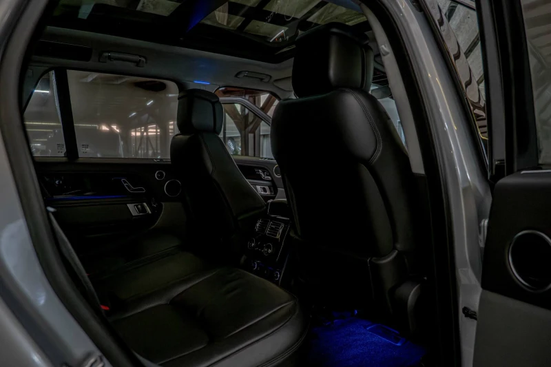 Land Rover Range rover Autobiography/ LWB /DAB+ /Meridian/V8/Камера 360/, снимка 9 - Автомобили и джипове - 52711957