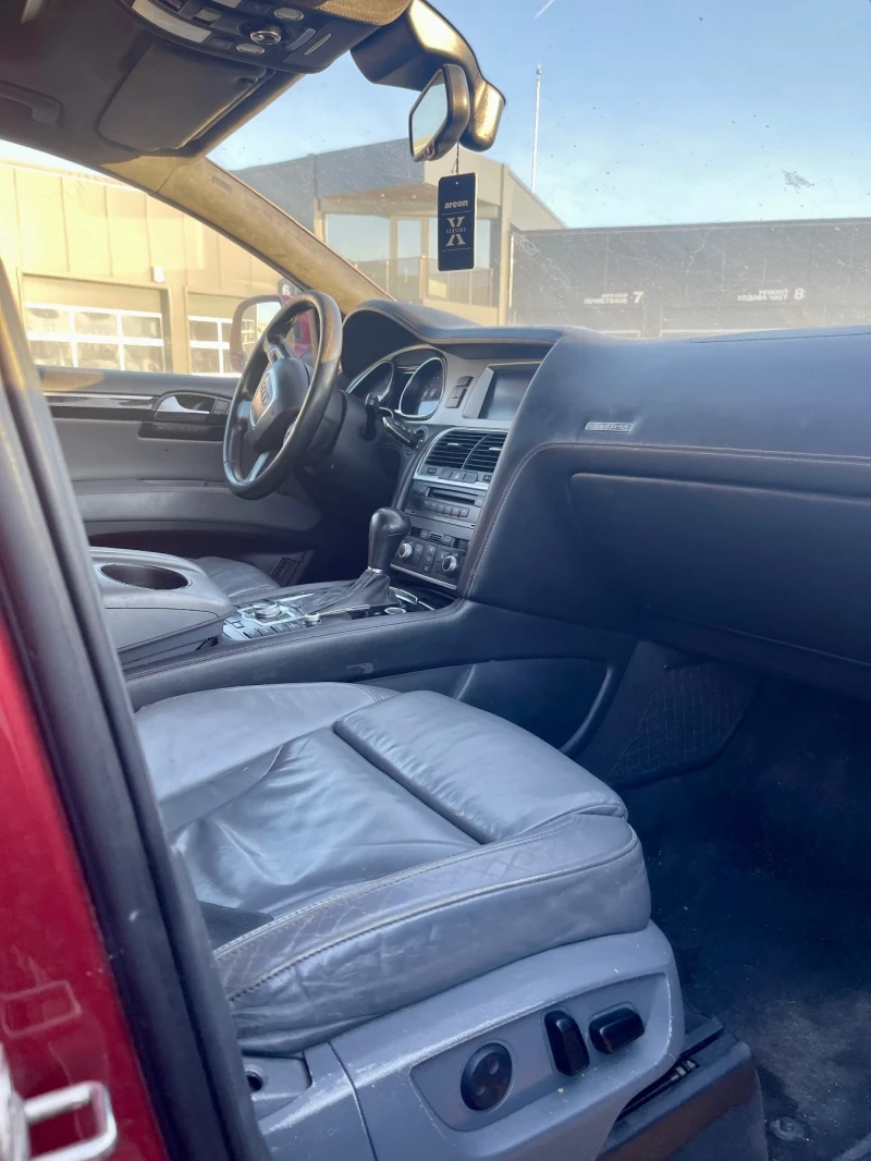 Audi Q7 4.2Tdi S-Line 6 места Всички екстри, снимка 5 - Автомобили и джипове - 53081279