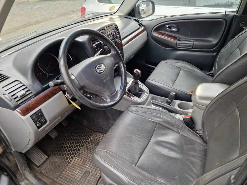 Suzuki Grand vitara, снимка 5 - Автомобили и джипове - 53234470