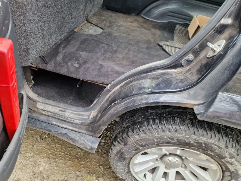 Suzuki Grand vitara, снимка 6 - Автомобили и джипове - 53234470