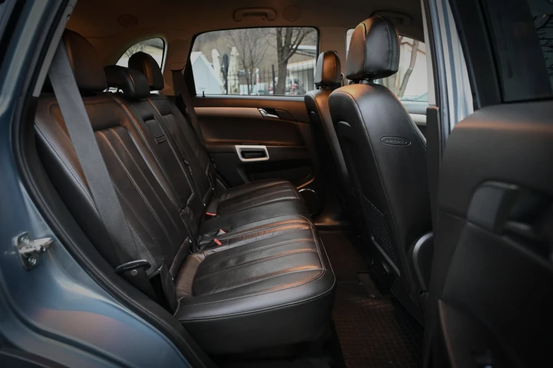 Opel Antara 2.2 CDTi Face, снимка 9 - Автомобили и джипове - 53540819