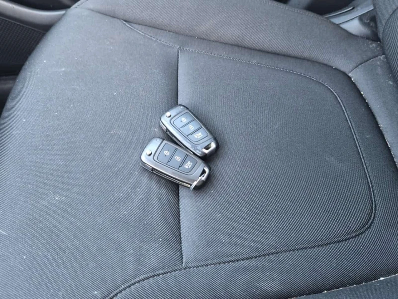 Hyundai Tucson * ESSENTIAL * CARFAX * ЦЕНА ДО БГ, снимка 10 - Автомобили и джипове - 53584124