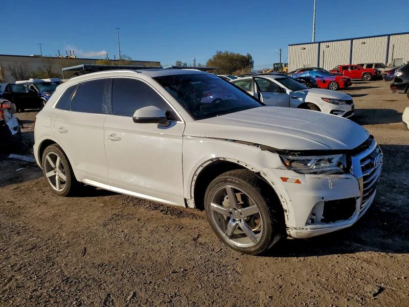 Audi Q5 2.0L 4 All wheel drive, снимка 11 - Автомобили и джипове - 53110746