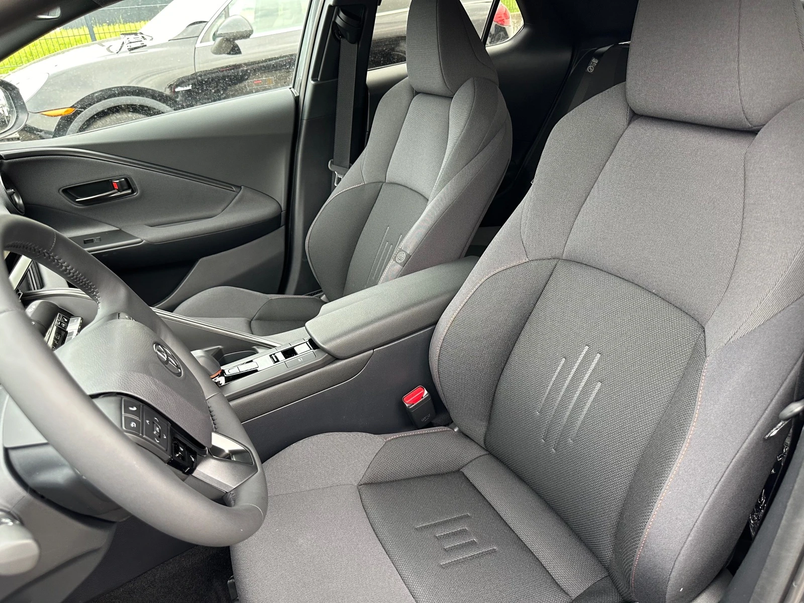 Toyota C-HR  0 /2, 0/Hibrid/197ps.//Team Deutschland/ | Mobile.bg   15