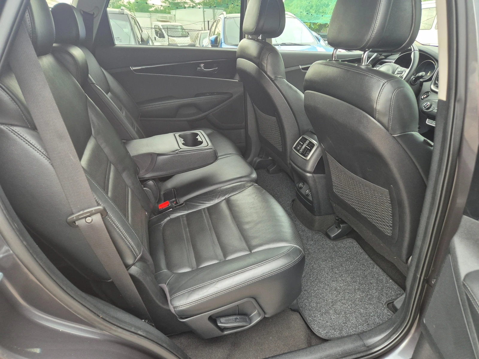 Kia Sorento 2.2CRDI/4x4/АВТОМАТИК - изображение 10