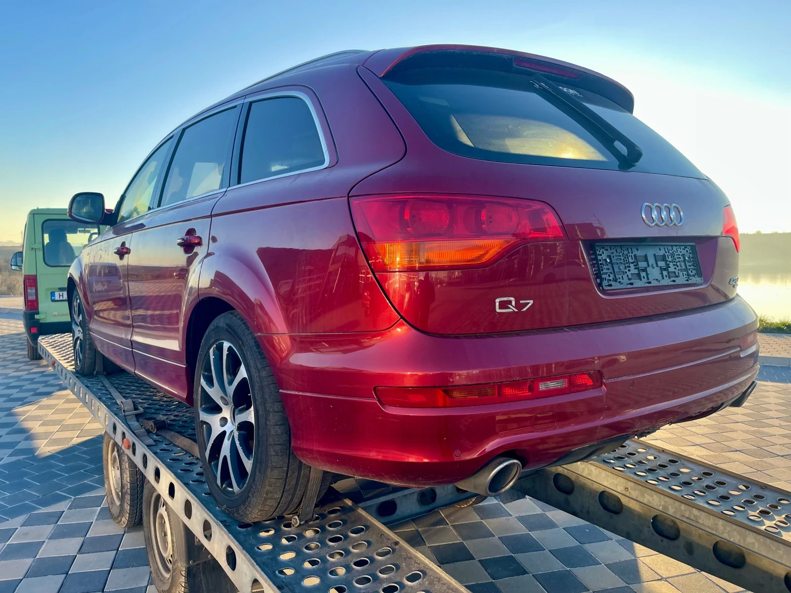 Audi Q7 4.2Tdi S-Line 6 места Всички екстри - изображение 2