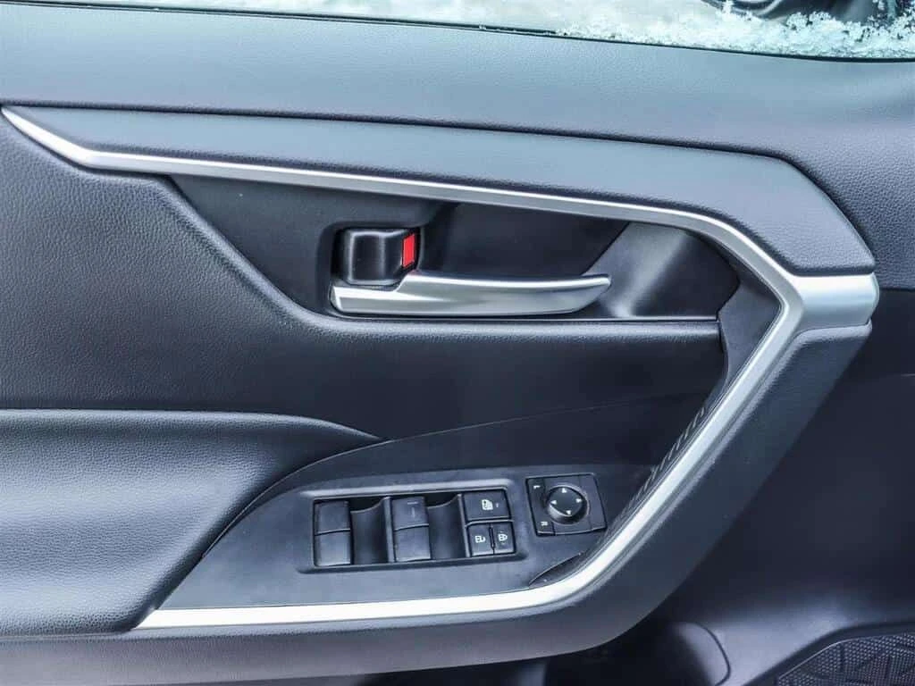 Toyota Rav4 * AWD | TRAIL | CARPLAY | HTD SEATS | MULTI TERRAI | Mobile.bg � ����������� 6