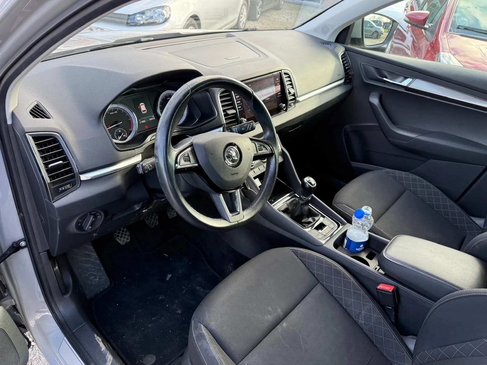 Skoda Karoq, снимка 6 - Автомобили и джипове - 54058957