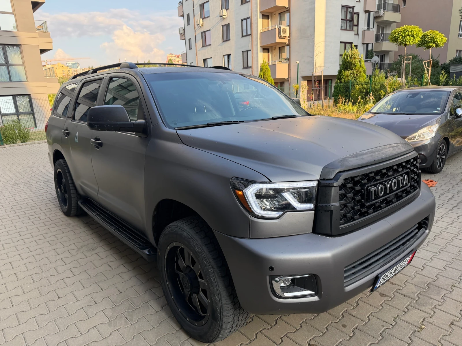Toyota Sequoia PLATINUM 5.7 V8 | 2012 | 180 000 МИ, снимка 3 - Автомобили и джипове - 55657188