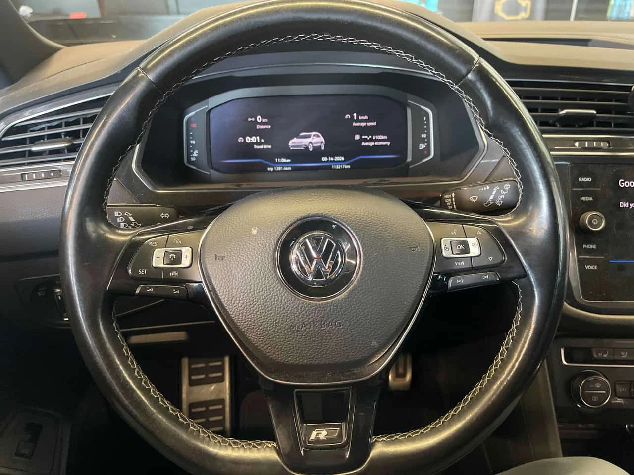 VW Tiguan * Highline * CARFAX * ОПЦИЯ ЗА ФИНАНСИРАНЕ, снимка 14 - Автомобили и джипове - 55668167