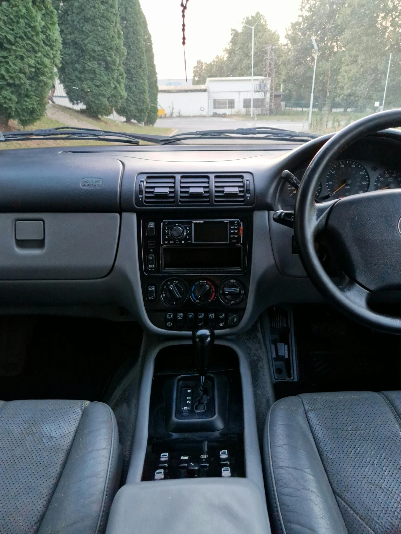 Mercedes-Benz ML 430 4.3 V8 LPG, снимка 12 - Автомобили и джипове - 56154414