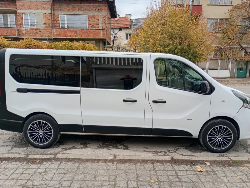 Opel Vivaro 1.6 Biturbo 8+ 1 места , снимка 4 - Бусове и автобуси - 52411903
