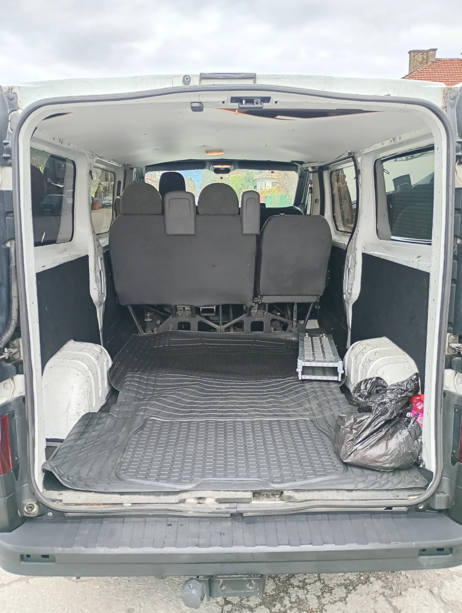 Opel Vivaro 1.6 Biturbo 8+ 1   | Mobile.bg   10