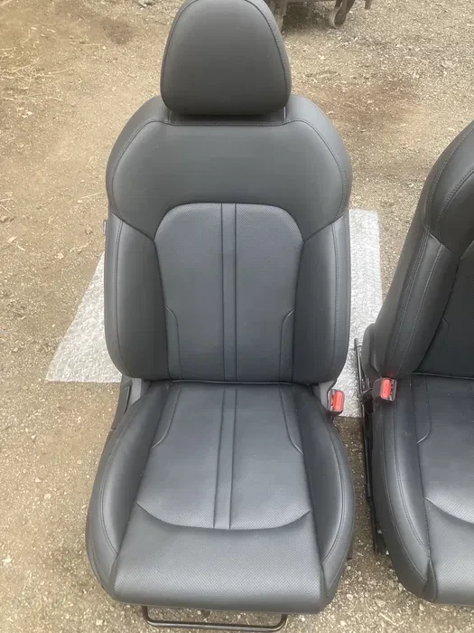 Кожен салон за Инфинити Infiniti Q70 2014-2019 година, снимка 5 - Части - 56138394
