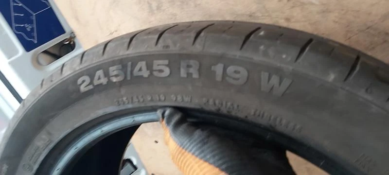 Гуми Летни 245/45R19, снимка 7 - Гуми и джанти - 35130220