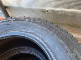 Гуми Зимни 225/70R15, снимка 5 - Гуми и джанти - 39608387