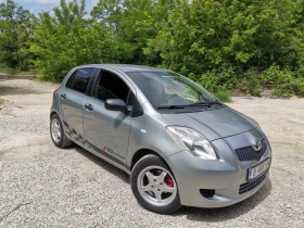 Toyota Yaris 1.3, снимка 1