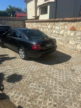 Mercedes-Benz E 200, снимка 3