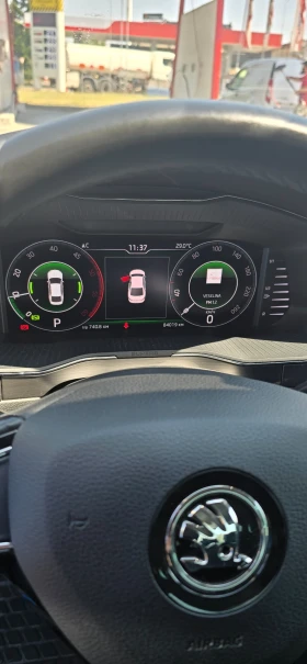 Skoda Superb, снимка 4