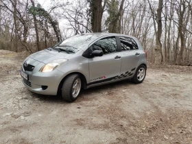 Toyota Yaris 1.3 - 3500 € / 6845.40 лв. - 32552646 3