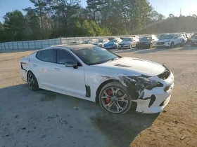 ������ Kia Stinger