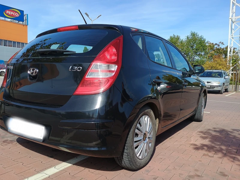 Hyundai I30 1.4 с газ, снимка 5 - Автомобили и джипове - 47509545