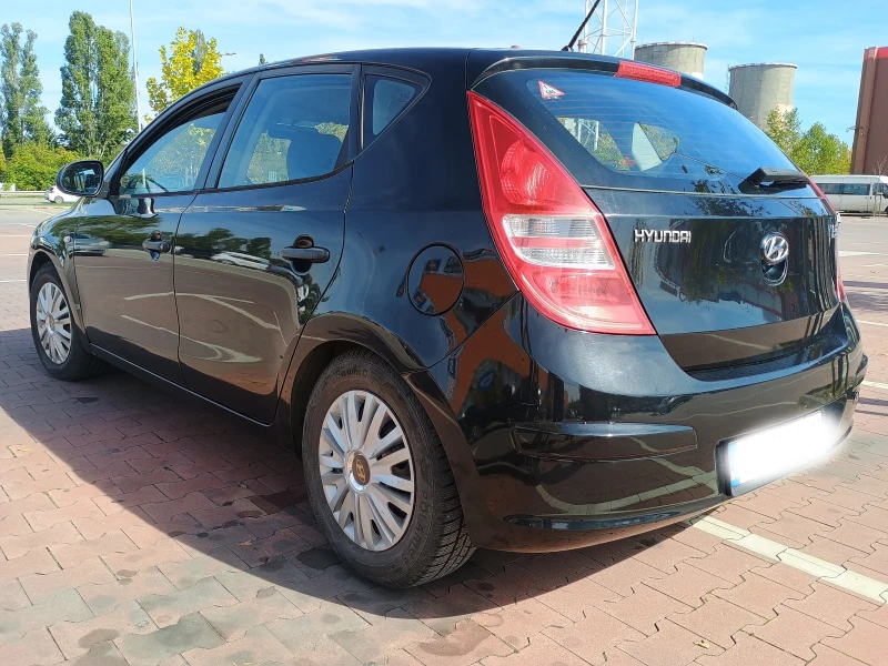 Hyundai I30 1.4 с газ, снимка 7 - Автомобили и джипове - 47509545