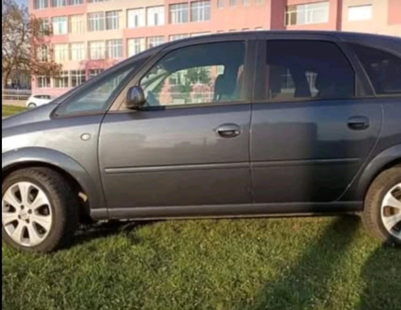 Opel Meriva, снимка 2 - Автомобили и джипове - 49025562