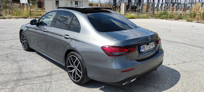 Mercedes-Benz E 220 AMG, снимка 11 - Автомобили и джипове - 49750853