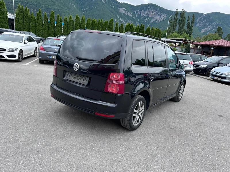 VW Touran 1.9TDI - DSG - 7МЕСТА, снимка 5 - Автомобили и джипове - 50480239