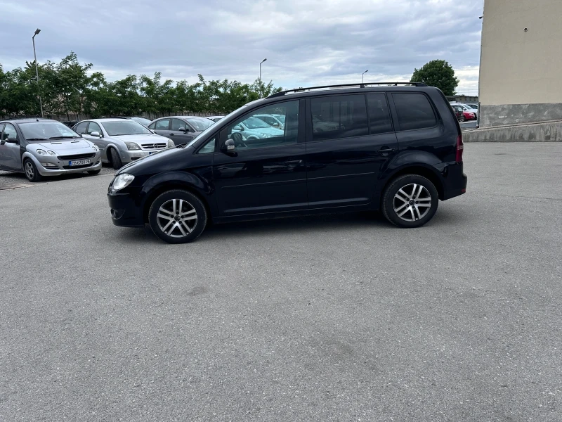 VW Touran 1.9TDI - DSG - 7МЕСТА, снимка 8 - Автомобили и джипове - 50480239