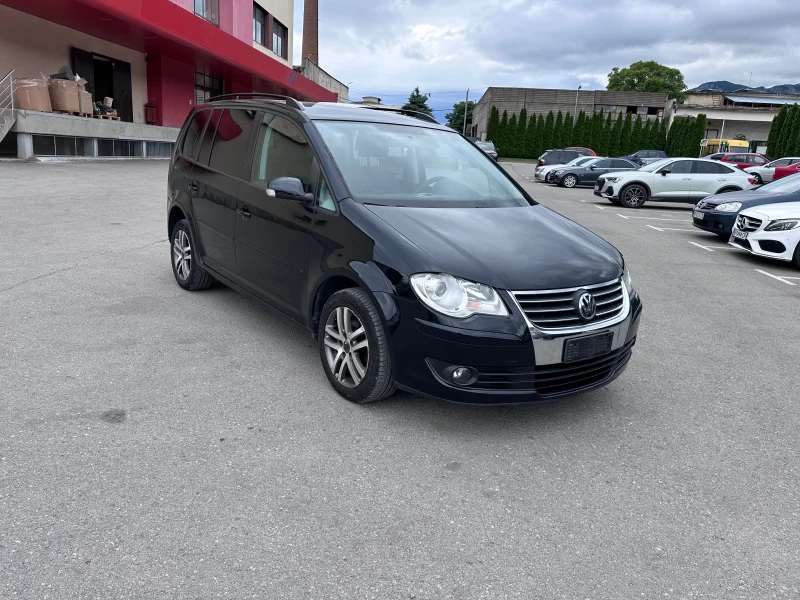 VW Touran 1.9TDI - DSG - 7МЕСТА, снимка 3 - Автомобили и джипове - 50480239