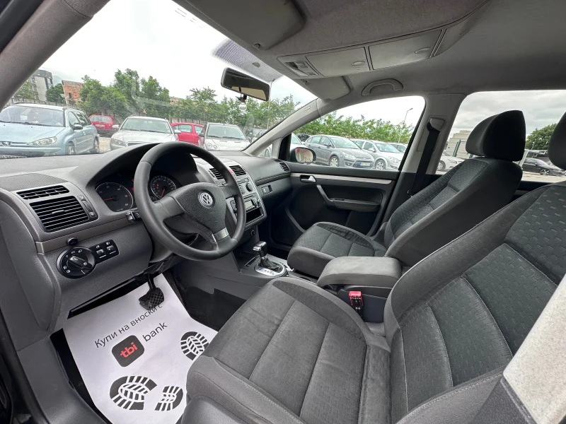 VW Touran 1.9TDI - DSG - 7МЕСТА, снимка 9 - Автомобили и джипове - 50480239