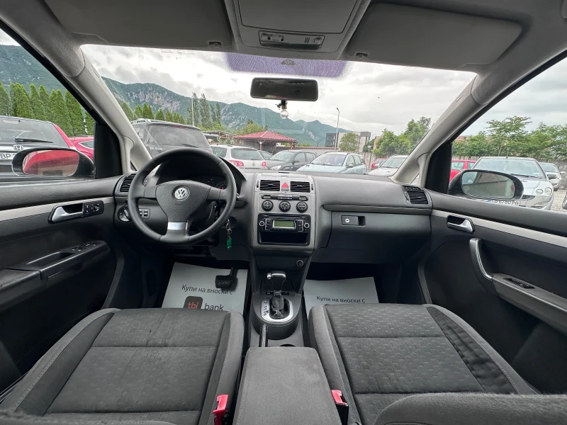 VW Touran 1.9TDI - DSG - 7МЕСТА, снимка 11 - Автомобили и джипове - 50480239