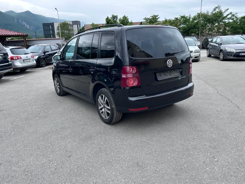 VW Touran 1.9TDI - DSG - 7МЕСТА, снимка 7 - Автомобили и джипове - 50480239