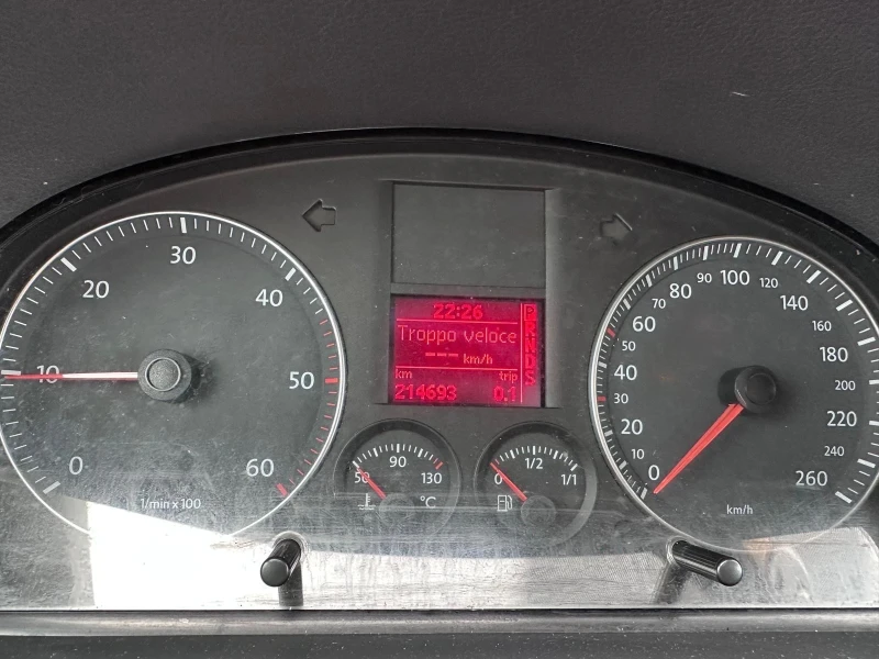 VW Touran 1.9TDI - DSG - 7МЕСТА, снимка 15 - Автомобили и джипове - 50480239