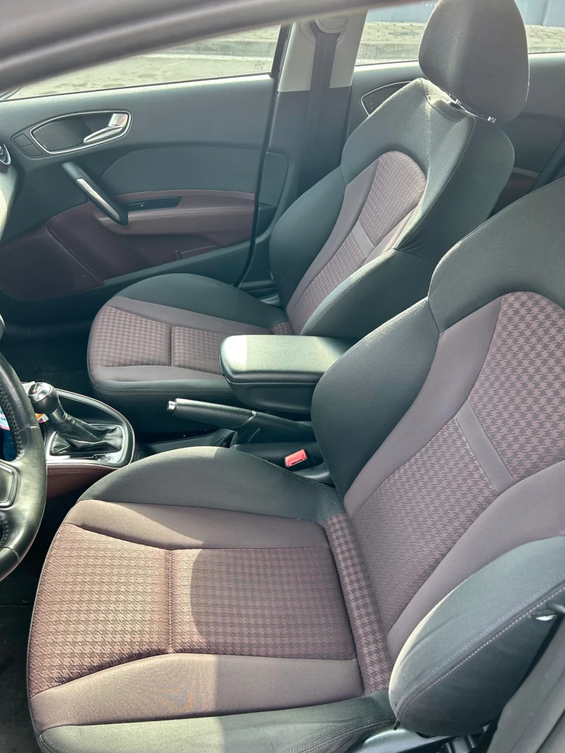 Audi A1 SPORTBACK, снимка 5 - Автомобили и джипове - 52430005