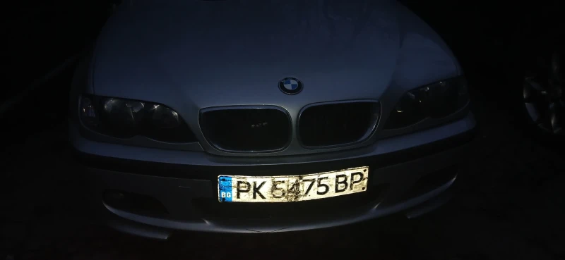 BMW 320, снимка 17 - Автомобили и джипове - 52650677