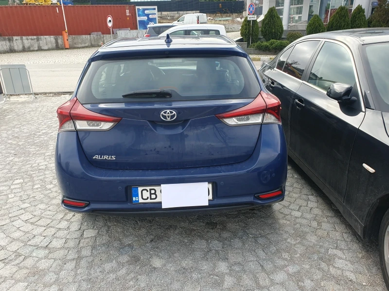 Toyota Auris, снимка 6 - Автомобили и джипове - 53273446