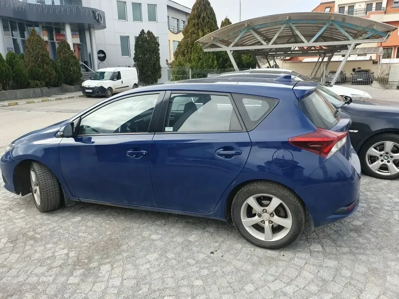Toyota Auris Газов инж., снимка 2 - Автомобили и джипове - 53273446