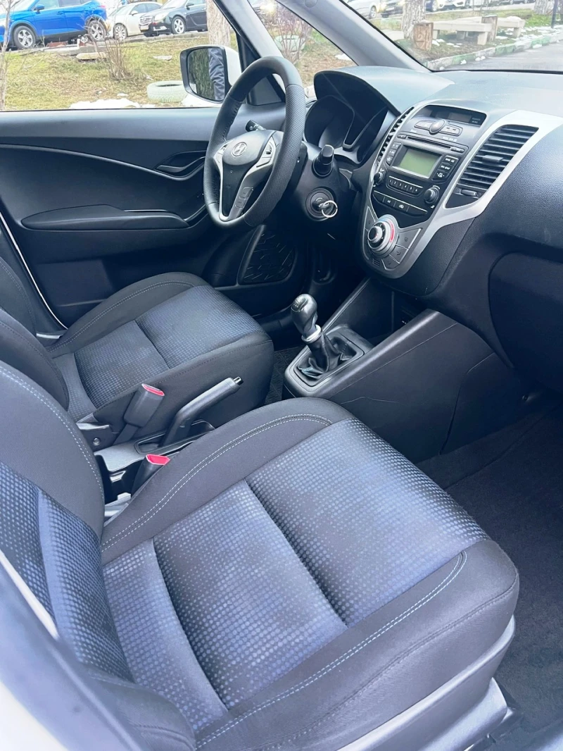 Hyundai Ix20 1.4 CRDI, euro5B, снимка 10 - Автомобили и джипове - 53367882