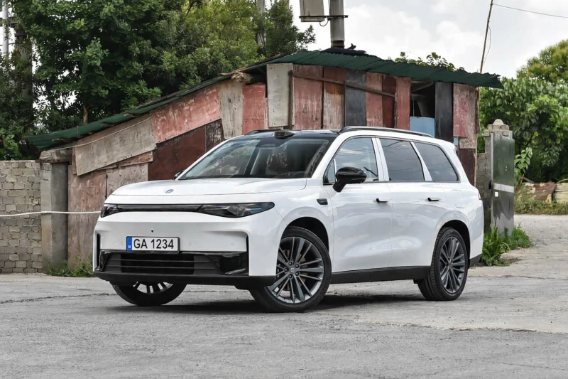 Leapmotor C10 Leapmotor C16 2026  хибрид (range extender), снимка 2 - Автомобили и джипове - 53414690