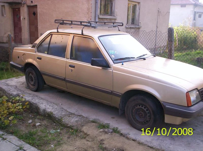 Opel Ascona 1400, снимка 4 - Автомобили и джипове - 47159240